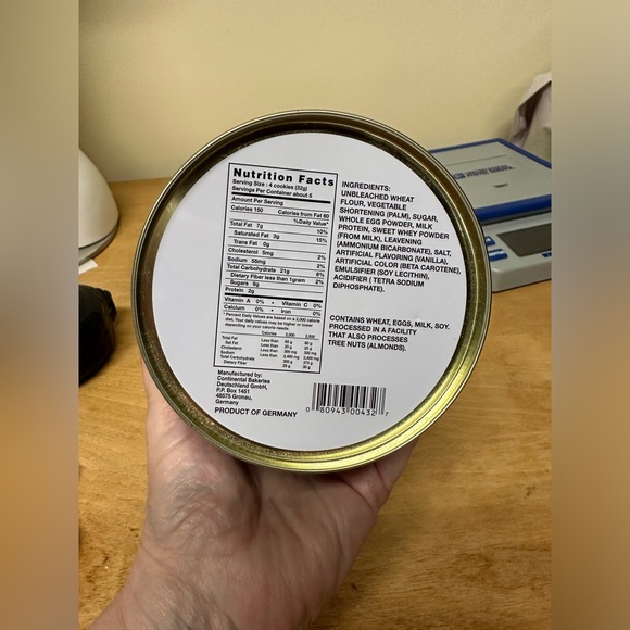 Christmas Candy Tin music box from from 2008. cookie/ candy tin made in Germany - Picture 4 of 12